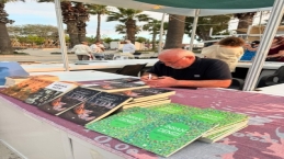 Yazar Nazmi Koçyiğit, Bodrum Turgutreis Kitap Fuarı'nda Okurlarıyla Buluştu