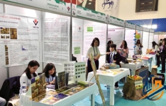 Geleceğin Bilim İnsanları Sahneye Çıkıyor: TÜBİTAK Bölge Sergileri Başladı!