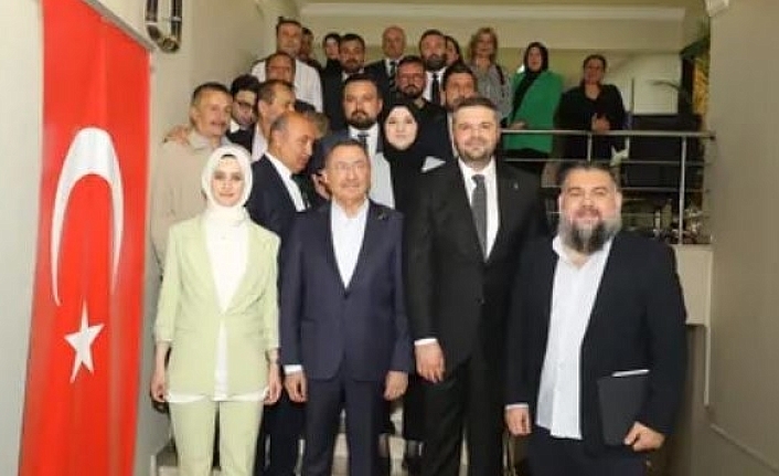 Ankara Siyasetinde Güçlü İstişare: Fuat Oktay’dan AK Parti Keçiören’e Hayırlı Olsun Ziyareti!